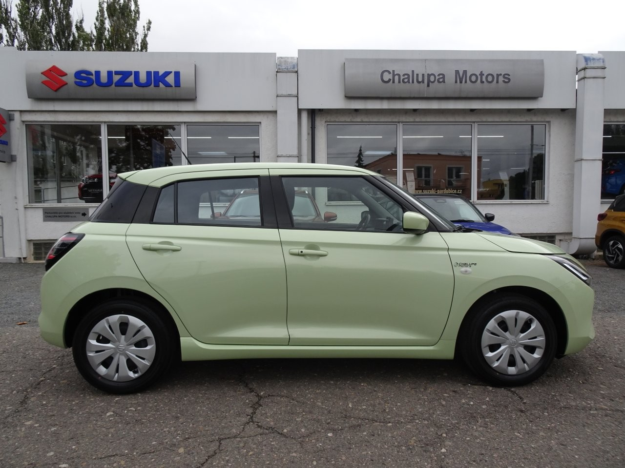 SUZUKI SWIFT 1.2 DualJet Hybrid 5MT Comfort SUZUKI SWIFT 1.2 DualJet Hybrid 5MT Comfort