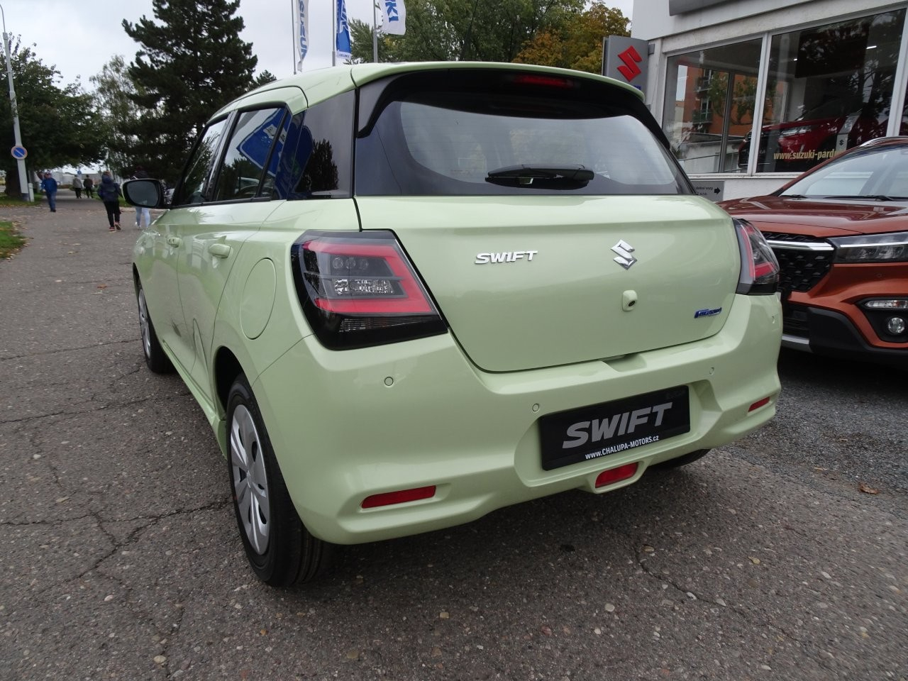 SUZUKI SWIFT 1.2 DualJet Hybrid 5MT Comfort SUZUKI SWIFT 1.2 DualJet Hybrid 5MT Comfort